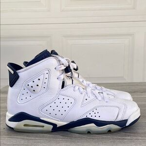 Air Jordan 6 Retro Shoes Size 6Y